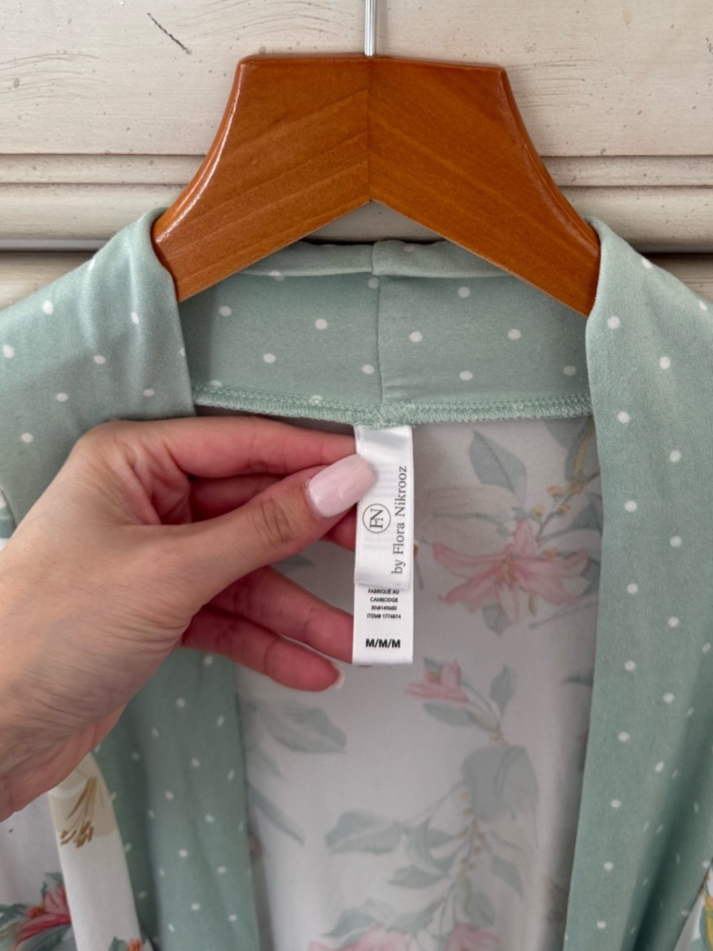 Flora Nikrooz Floral Robe Pajama Set - Picture 4 of 9